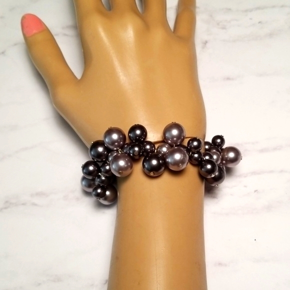 Vintage Faux Pearl Beaded Cha Cha Bracelet - Picture 10 of 10